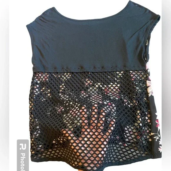 EXPRESS Floral Blouse with Mesh Details - Picture 6 of 6